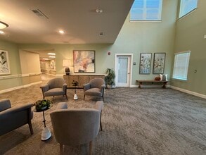 Kelleytown Senior in Mcdonough, GA - Foto de edificio - Building Photo