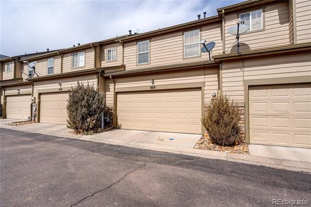 property at 868 Timber Lakes Grove