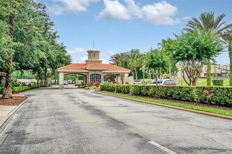 1401 Yellow Finch Dr in Davenport, FL - Building Photo - Building Photo