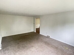 341 Sundridge Dr in Buffalo, NY - Building Photo - Building Photo