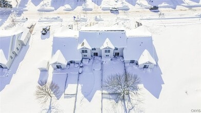 212 Edmund St in Sackets Harbor, NY - Building Photo - Building Photo