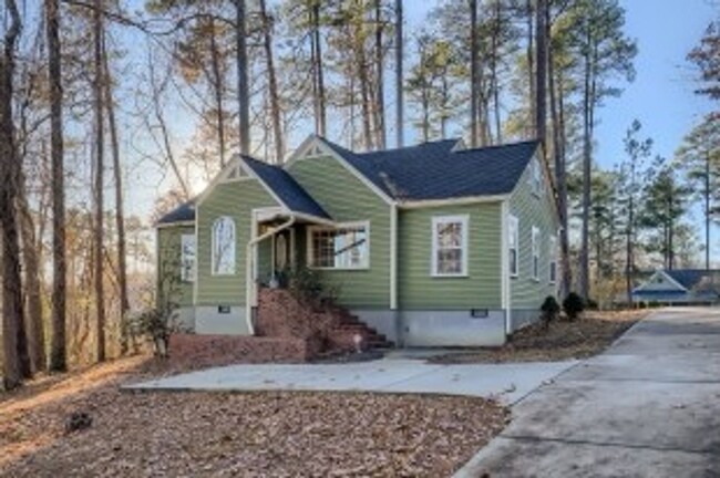 property at 1716 Chester Springs Rd