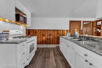 346 Silver Bay Rd in Toms River, NJ - Building Photo - Building Photo