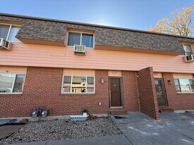 824 37th Ave Ct in Greeley, CO - Building Photo