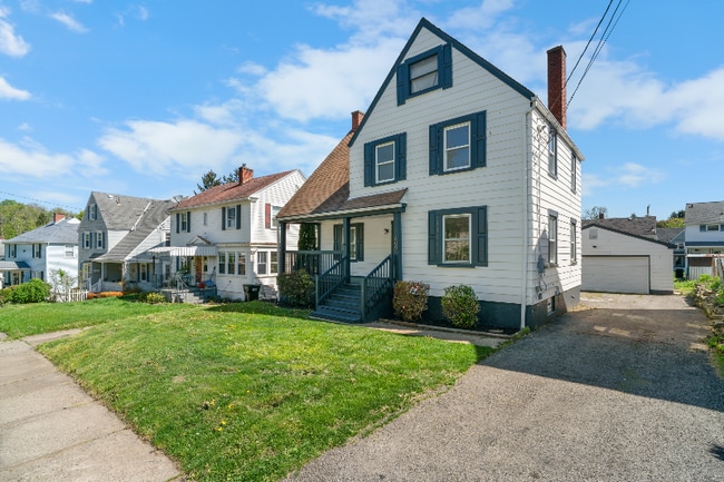 property at 609 Owens St