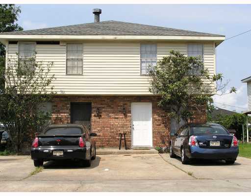 Fourplex in Kenner, LA - Foto de edificio