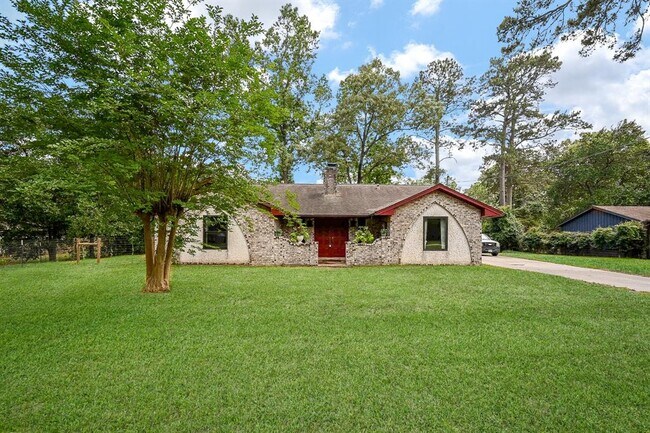 14135 Limerick Ln in Tomball, TX - Building Photo - Building Photo