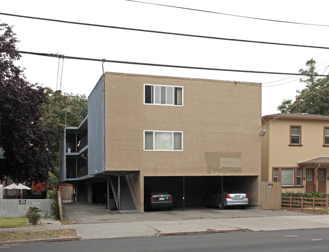 457 S 10th St in San Jose, CA - Foto de edificio - Building Photo