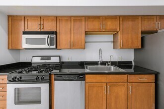 420 San Pedro St in Los Angeles, CA - Building Photo - Building Photo