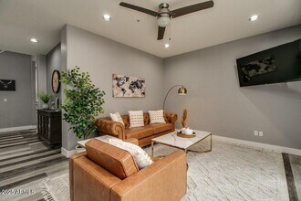 2241 E Pinchot Ave in Phoenix, AZ - Building Photo - Building Photo