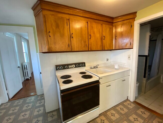 99 Jackson Rd, Unit 1 in Newton, MA - Building Photo - Building Photo