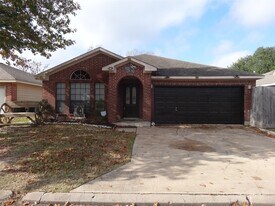 1606 Quail Run in Brookshire, TX - Building Photo