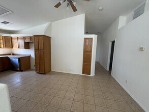 2739 Simms Ave in Kingman, AZ - Building Photo - Building Photo