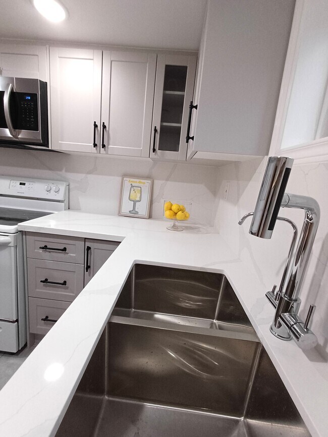 712 Lublin Av in Pickering, ON - Building Photo - Building Photo