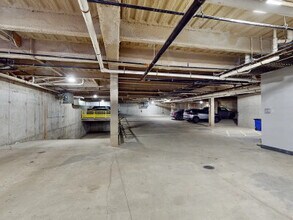 294 D St, Unit 601 in Boston, MA - Foto de edificio - Building Photo
