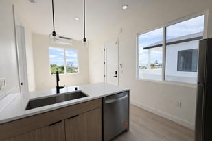 1819 Westinghouse St in San Diego, CA - Building Photo