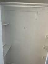 5551 NW 32nd Ave, Unit A in Miami, FL - Building Photo