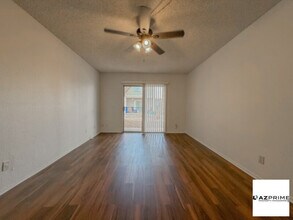 2826 E Monte Cristo Ave in Phoenix, AZ - Building Photo - Building Photo