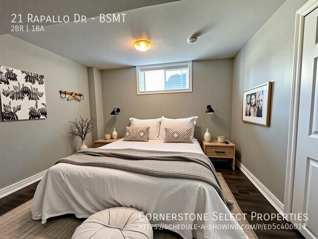 21 Rapallo Dr in Hamilton, ON - Building Photo - Building Photo