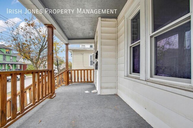 128 Crowley Ave in Buffalo, NY - Building Photo - Building Photo