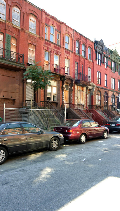 162 W 133rd St in New York, NY - Foto de edificio