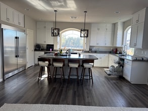 10047 Alden Creek St in Las Vegas, NV - Foto de edificio - Building Photo