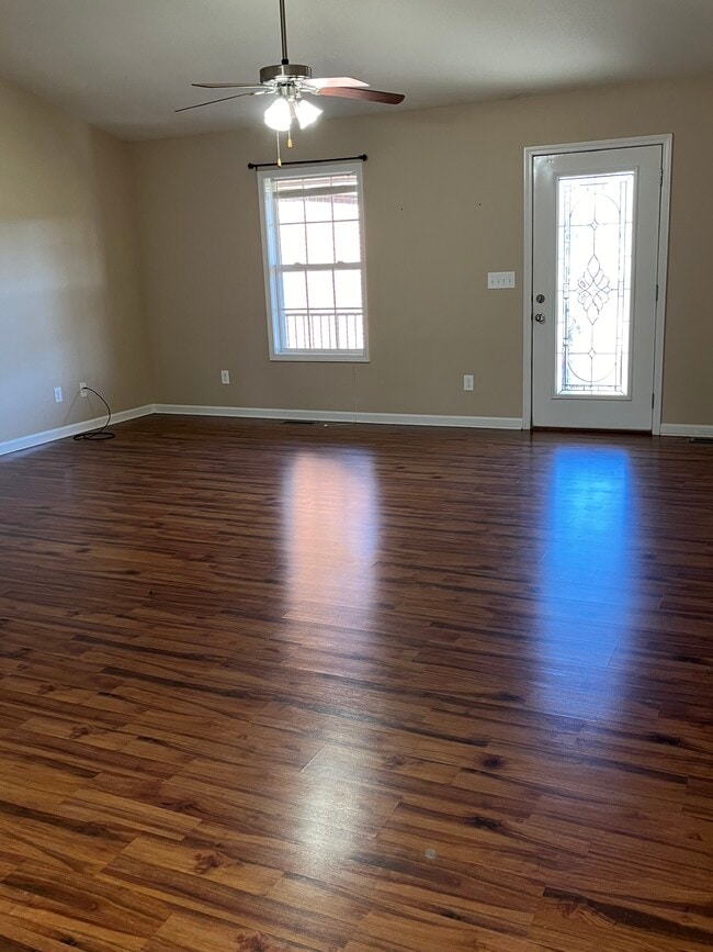 1434 Benjamin Blvd in Sevierville, TN - Building Photo - Building Photo