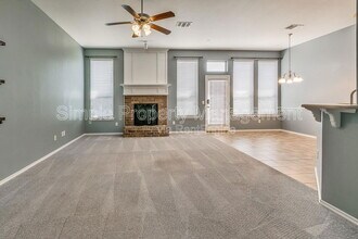 18020 Cerrado Cir in Edmond, OK - Building Photo - Building Photo