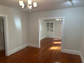 117 Beech St, Unit 1 in Belmont, MA - Building Photo - Building Photo
