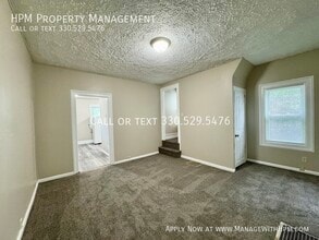 210 Edwin Ave SE in Massillon, OH - Building Photo - Building Photo