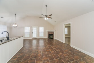 5706 Bedford Loop W in Southaven, MS - Building Photo - Building Photo
