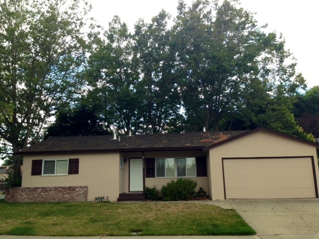 property at 7600 Ironwood Dr
