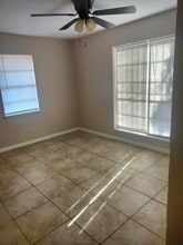 1022 N 4th Ave in Edinburg, TX - Building Photo - Building Photo