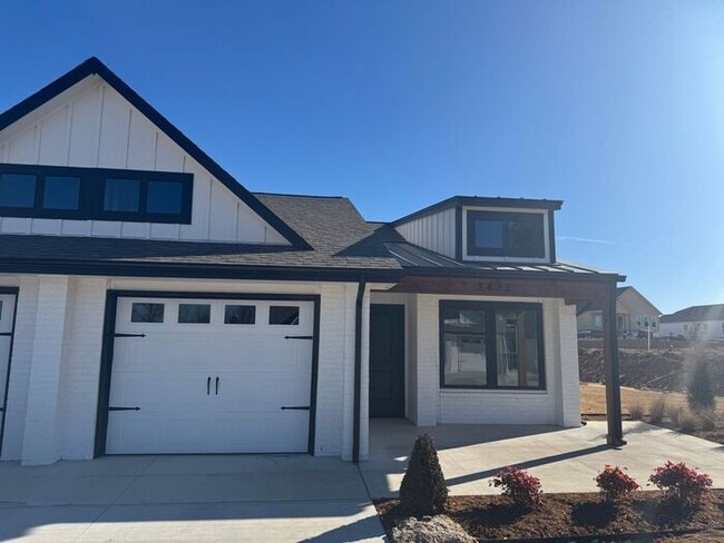 property at 3425 N Ironwood Ave