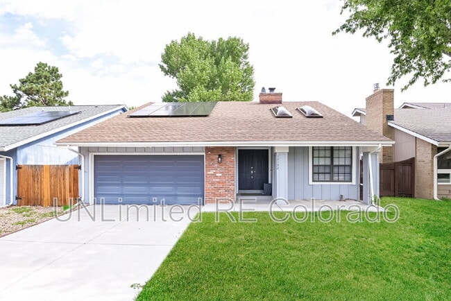 12132 E Amherst Cir