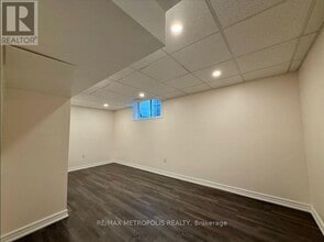 1418 Gord Vinson Ave in Courtice, ON - Building Photo - Building Photo