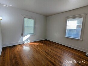 4345 Harrison St in Kansas City, MO - Building Photo - Building Photo