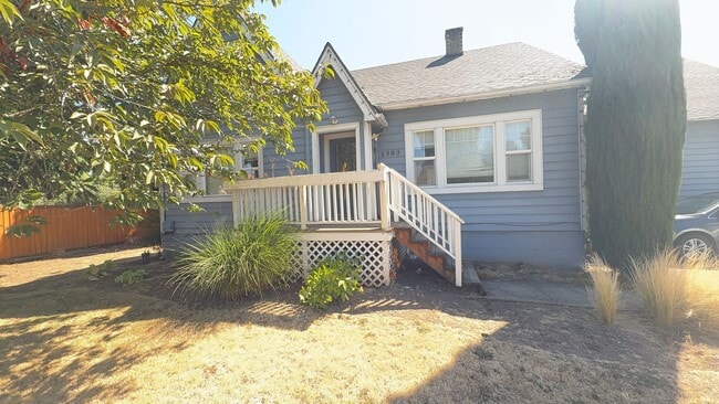 property at 1381-13835 Coburg Rd