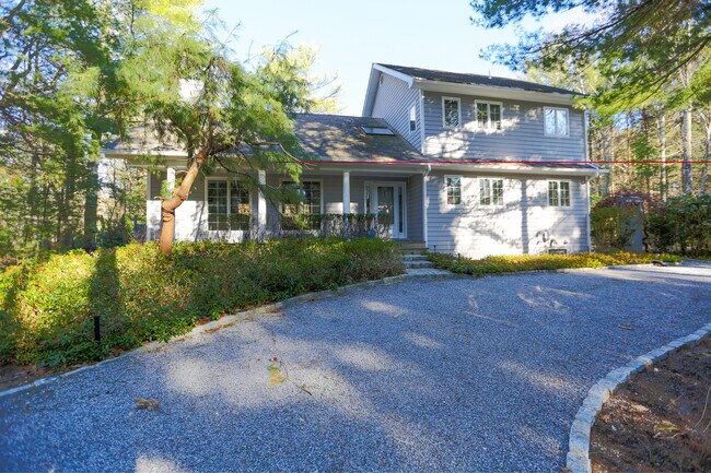 property at 17 Timber Ln