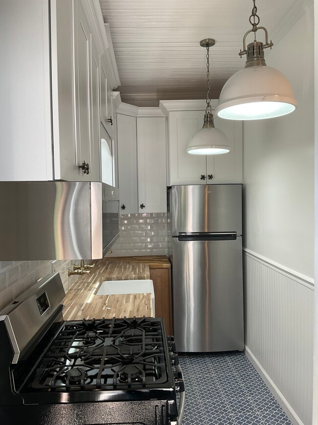 514 Tombstone Cyn, Unit Apt. A