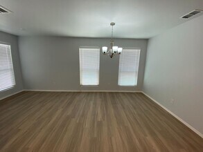 5603 Kemper St in Lubbock, TX - Building Photo - Building Photo