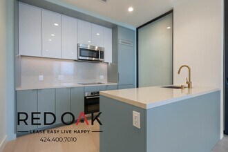 6401 Wilshire Blvd in Los Angeles, CA - Building Photo - Building Photo