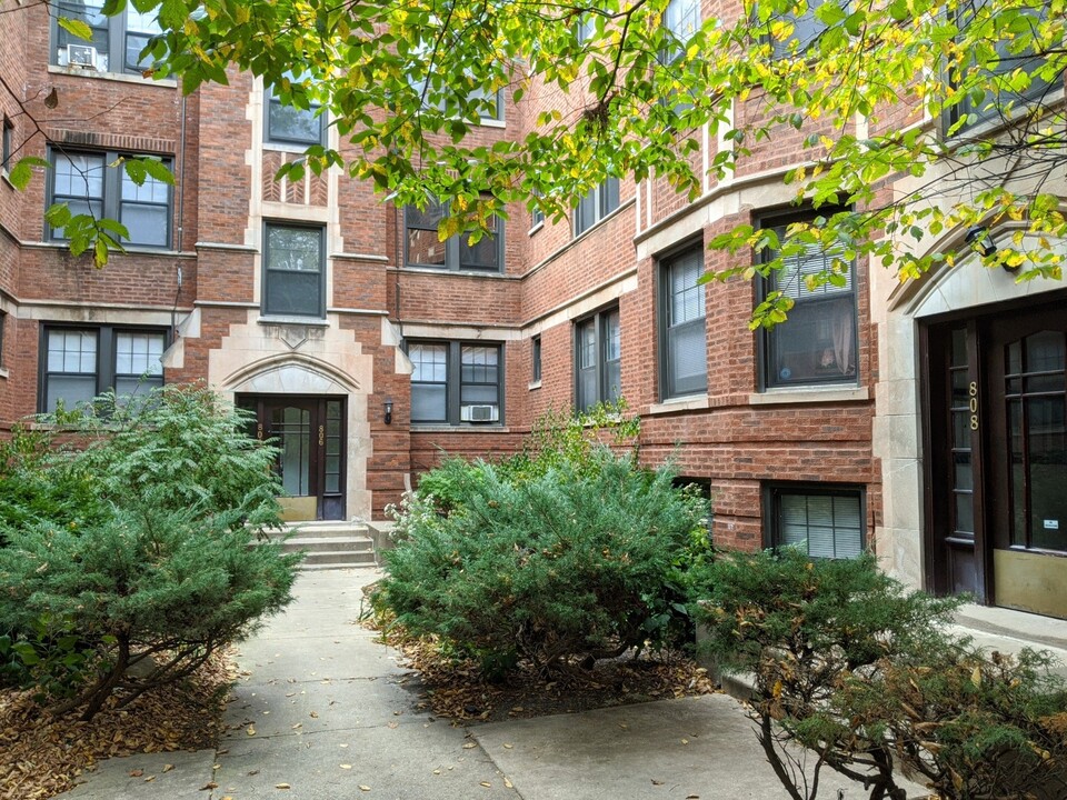 805 Sherman Ave, Unit 800-W3 in Evanston, IL - Foto de edificio