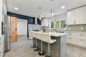 10 Farrow St in Winchester, MA - Building Photo - Building Photo