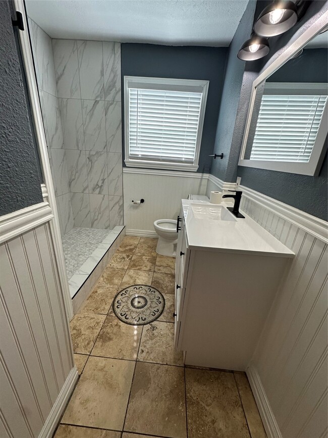 property at 10110 Glenmawr Dr