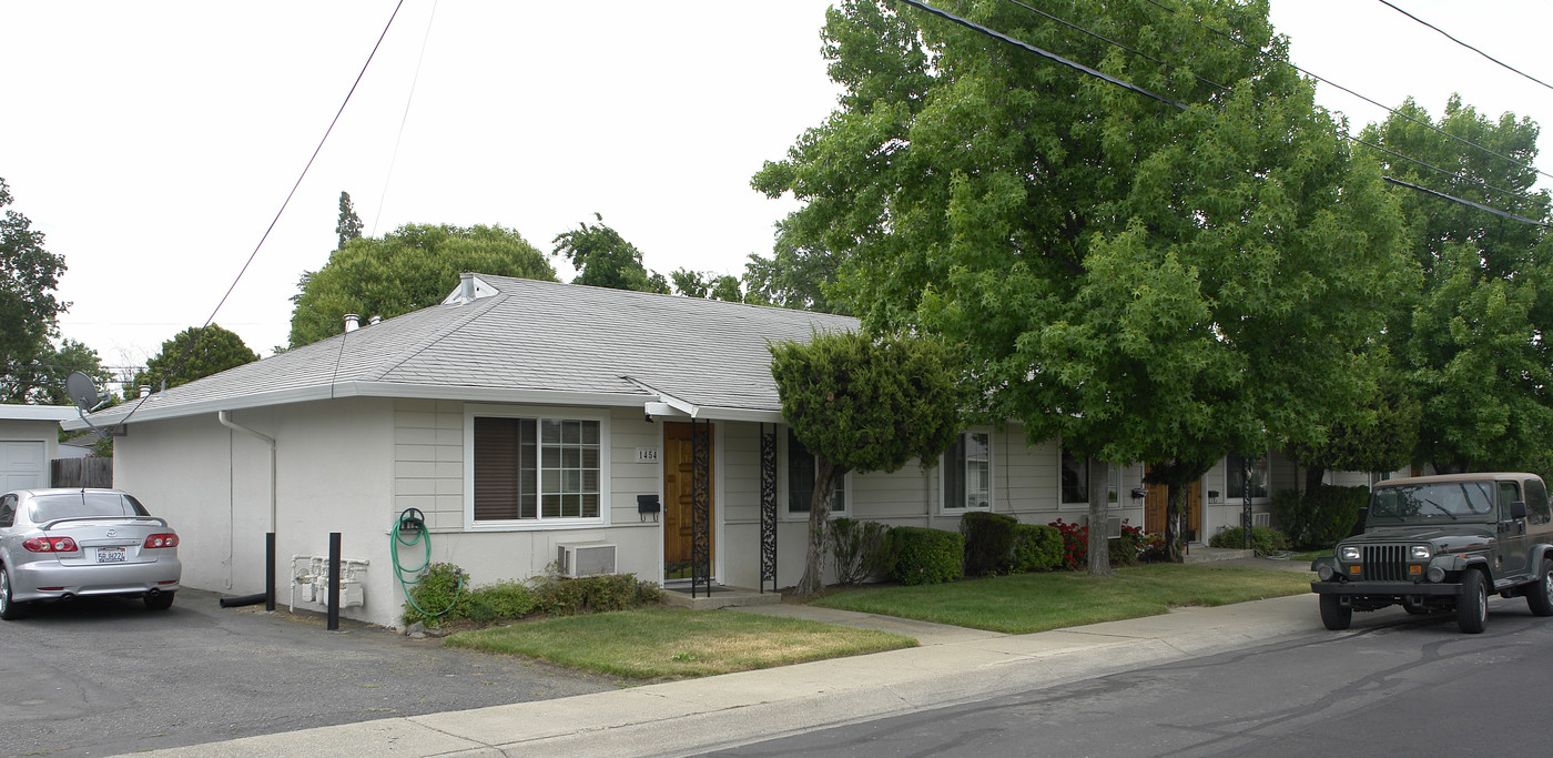 1448 Carleton Dr in Concord, CA - Building Photo