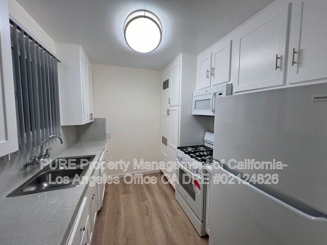 4427 Murietta Ave in Los Angeles, CA - Building Photo - Building Photo
