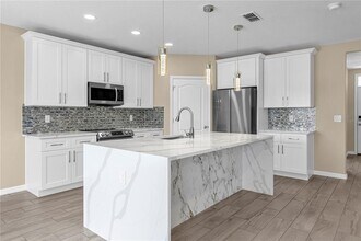 16161 Yelloweyed Dr in Clermont, FL - Building Photo - Building Photo