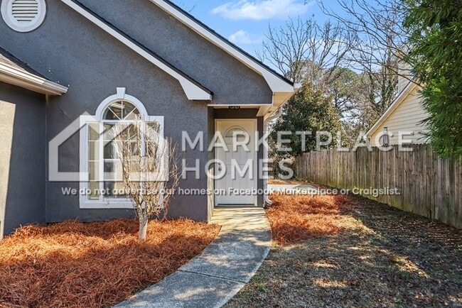 7960 E Field Dr in Douglasville, GA - Building Photo - Building Photo