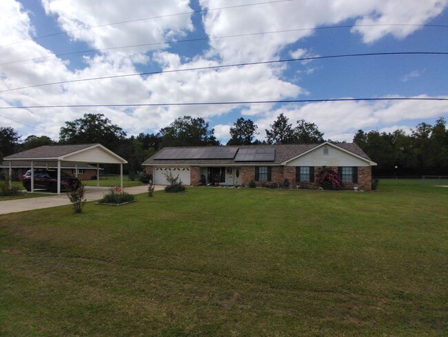 property at 1646 Ernest Dr
